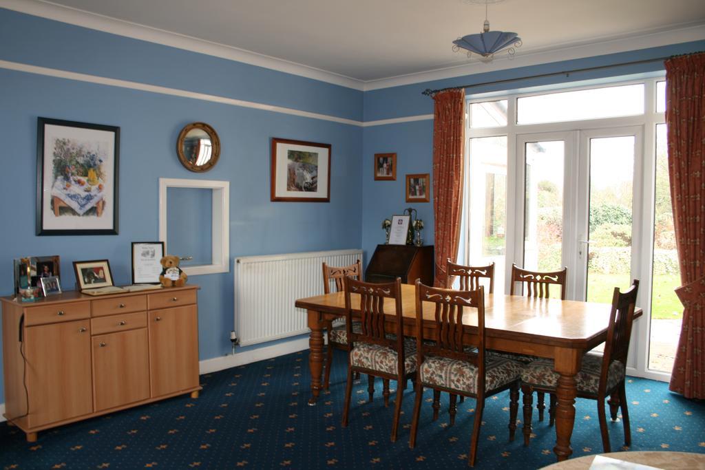 Bridge House B&B Челтнъм Екстериор снимка